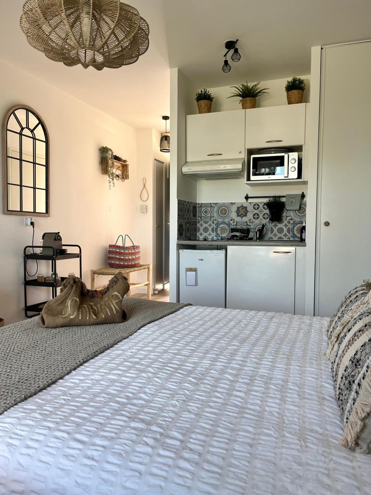 Studio Nuitee En Provence 2 Эгюий Экстерьер фото