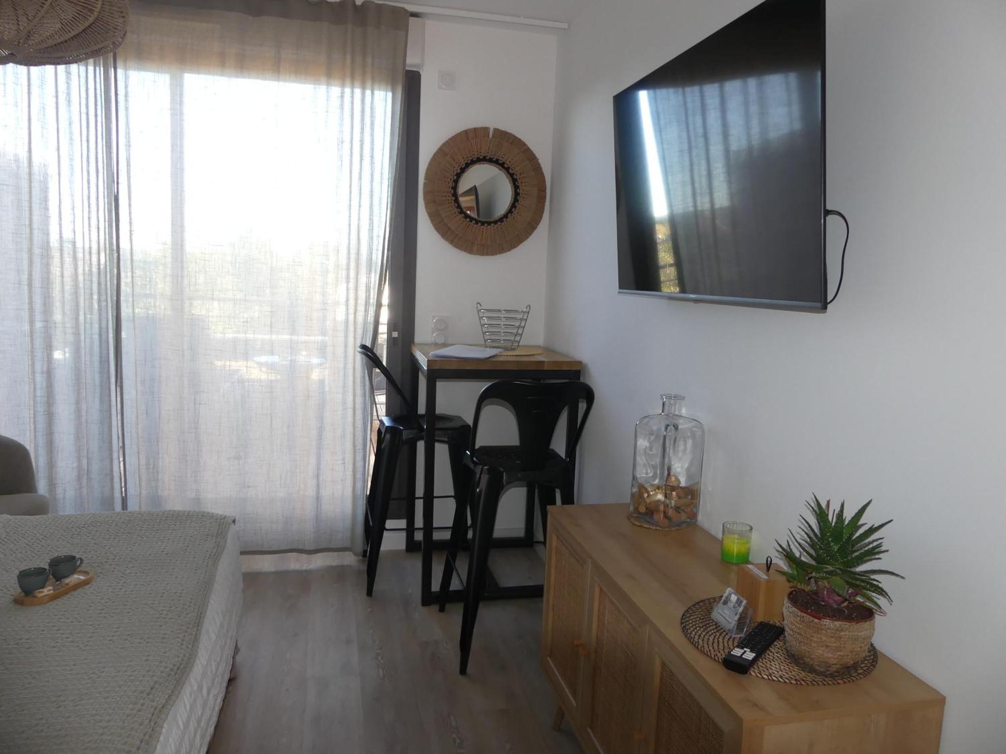 Studio Nuitee En Provence 2 Эгюий Экстерьер фото
